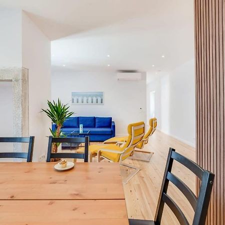 Cozy Coastal Getaway 3Br Apartment In Estoril Exterior photo